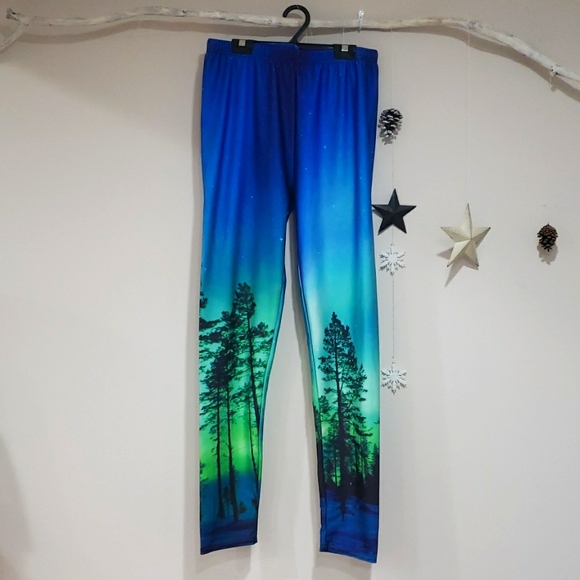 🔥3/$40🔥Graphic Stretch Workout Tights - Picture 1 of 6